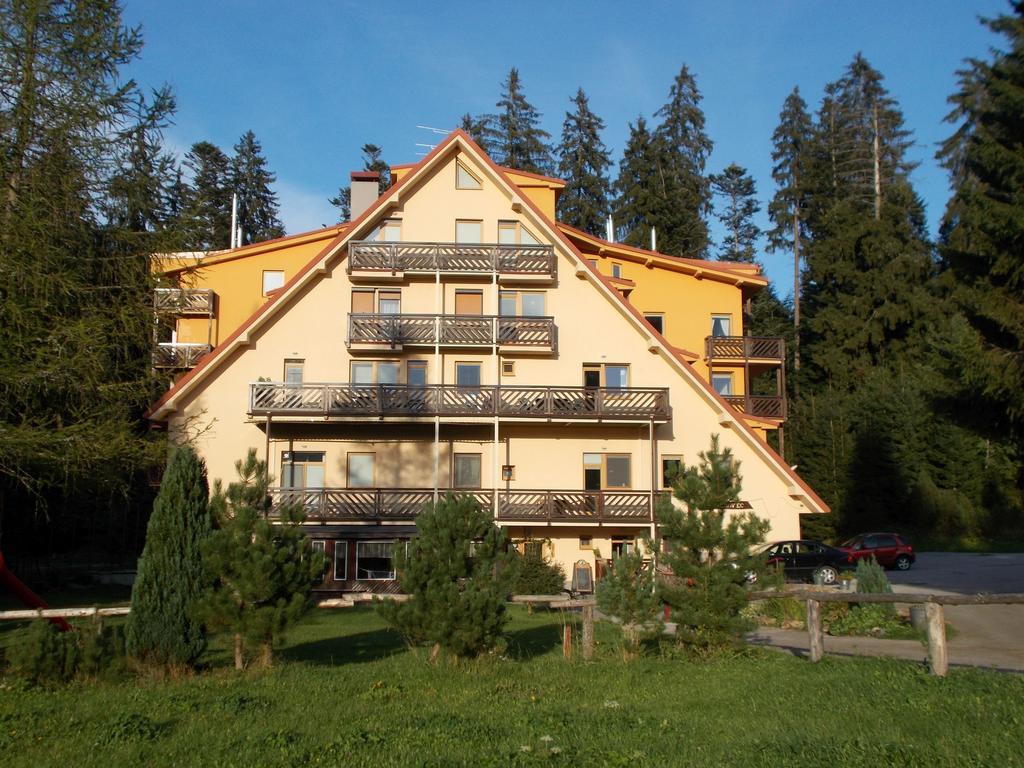 Family Apartments Spiezovec Dóval Kültér fotó